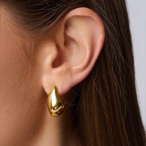 Gold Teardrop Earrings small